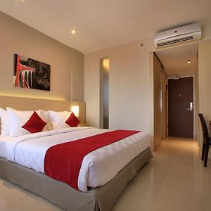 Deluxe Double or Twin Room Extrabed
